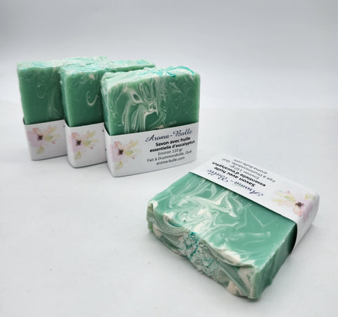 Savon avec huile essentielle d'eucalyptus